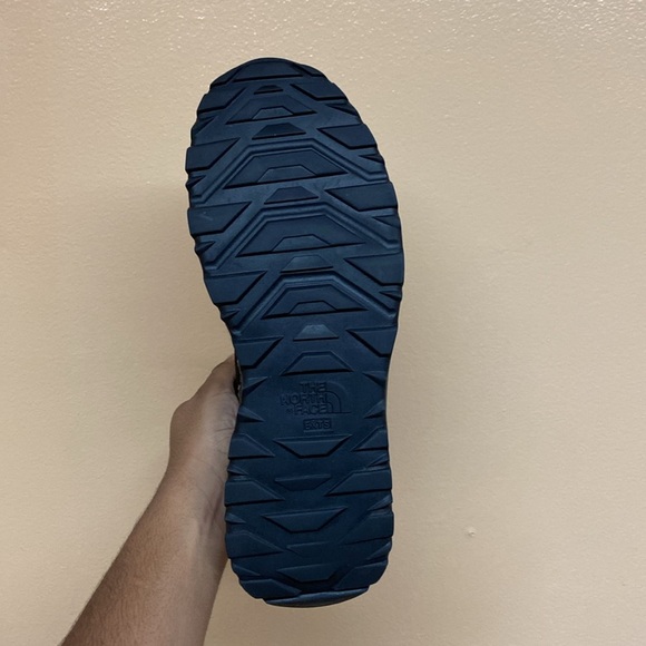 The North Face Activist Mid FUTURELIGHT Hiking Boots - Picture 16 of 17